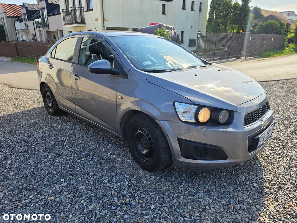 Chevrolet Aveo 1.2 LT - 4