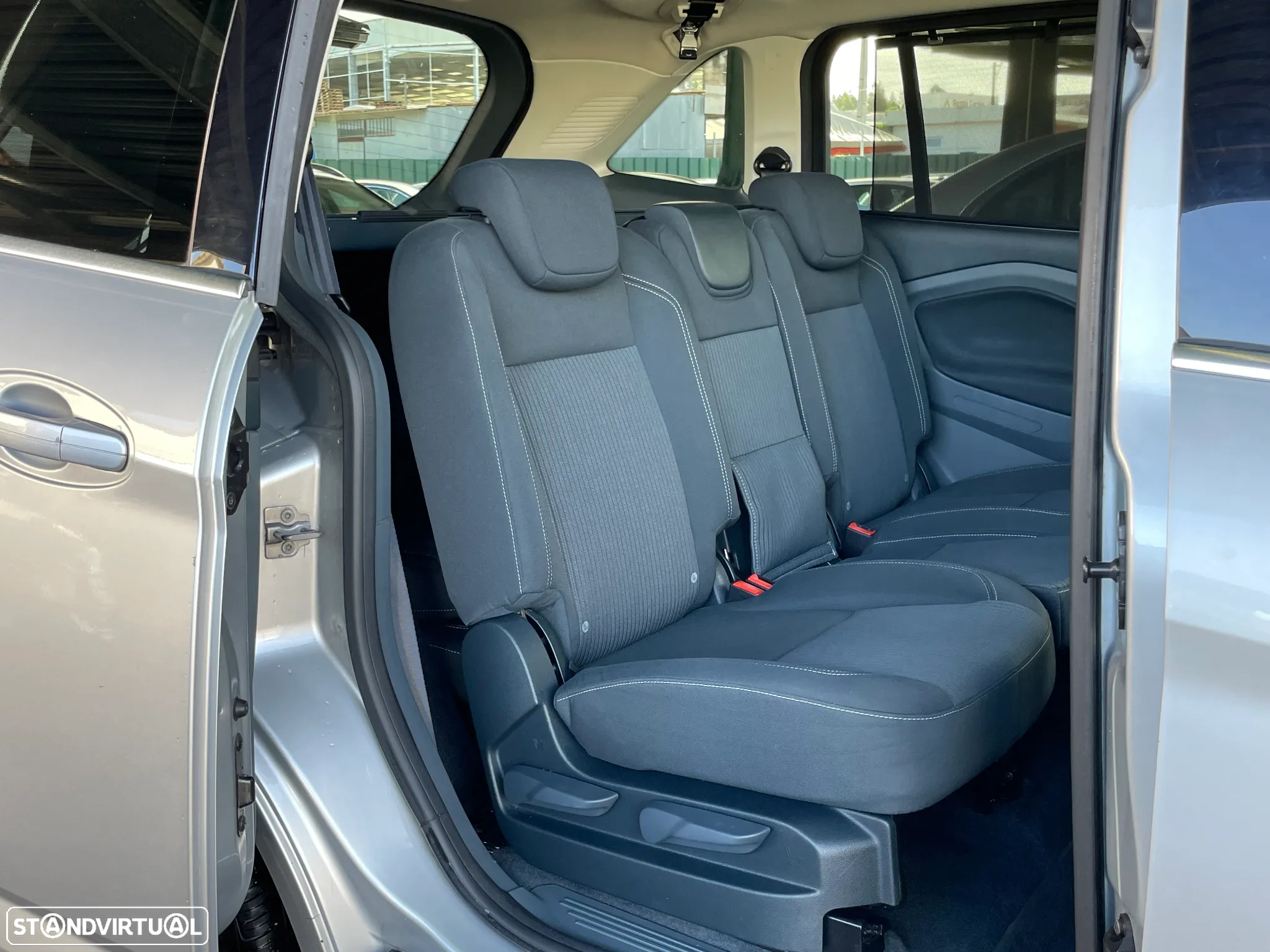 Ford Grand C-Max 1.6 TDCi Titanium Edition S/S - 9