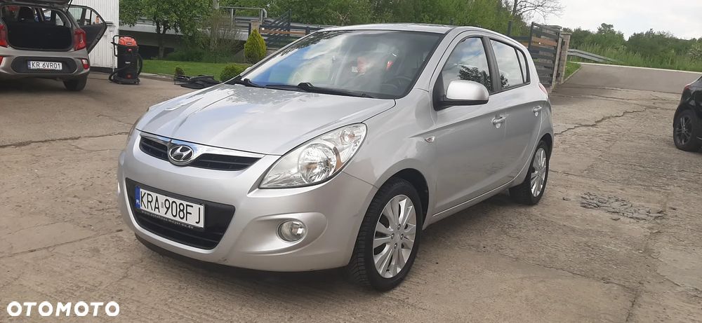 Hyundai i20 - 22