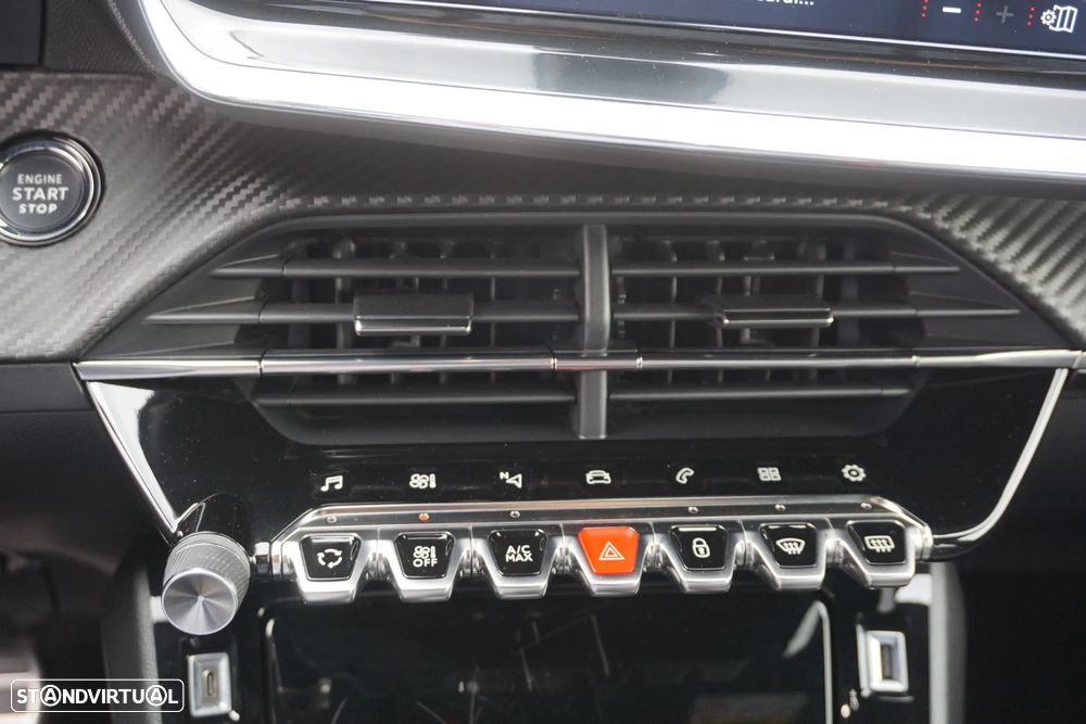 Peugeot 2008 1.5 BlueHDi GT Line EAT8 - 27