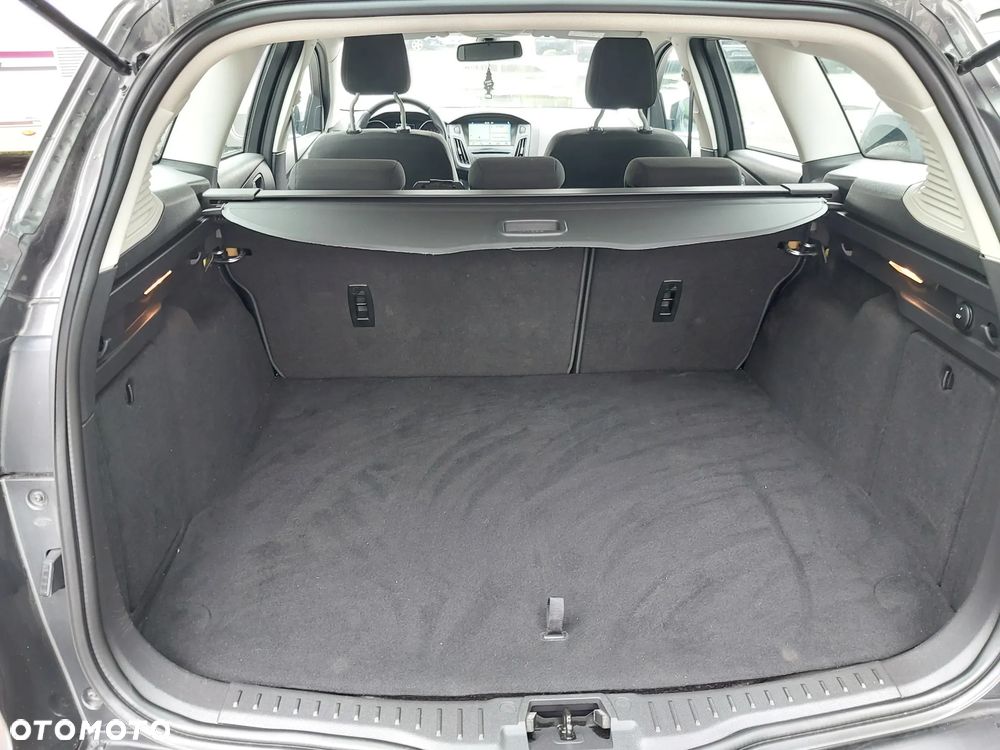 Ford Focus 1.5 TDCi DPF Start-Stopp-System ST-Line - 15