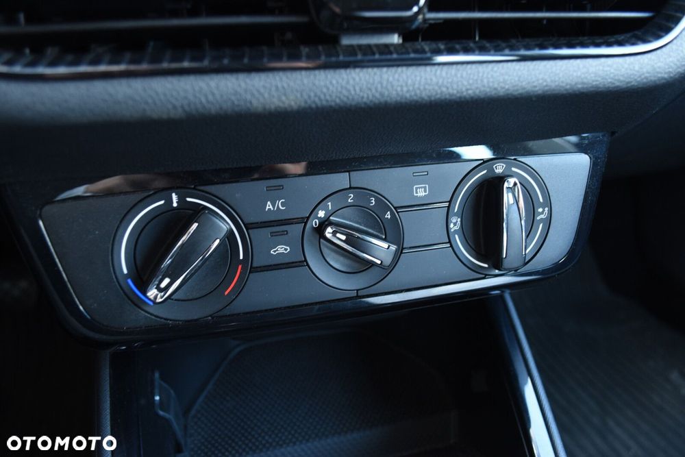 Skoda Fabia 1.0 TSI Selection - 22