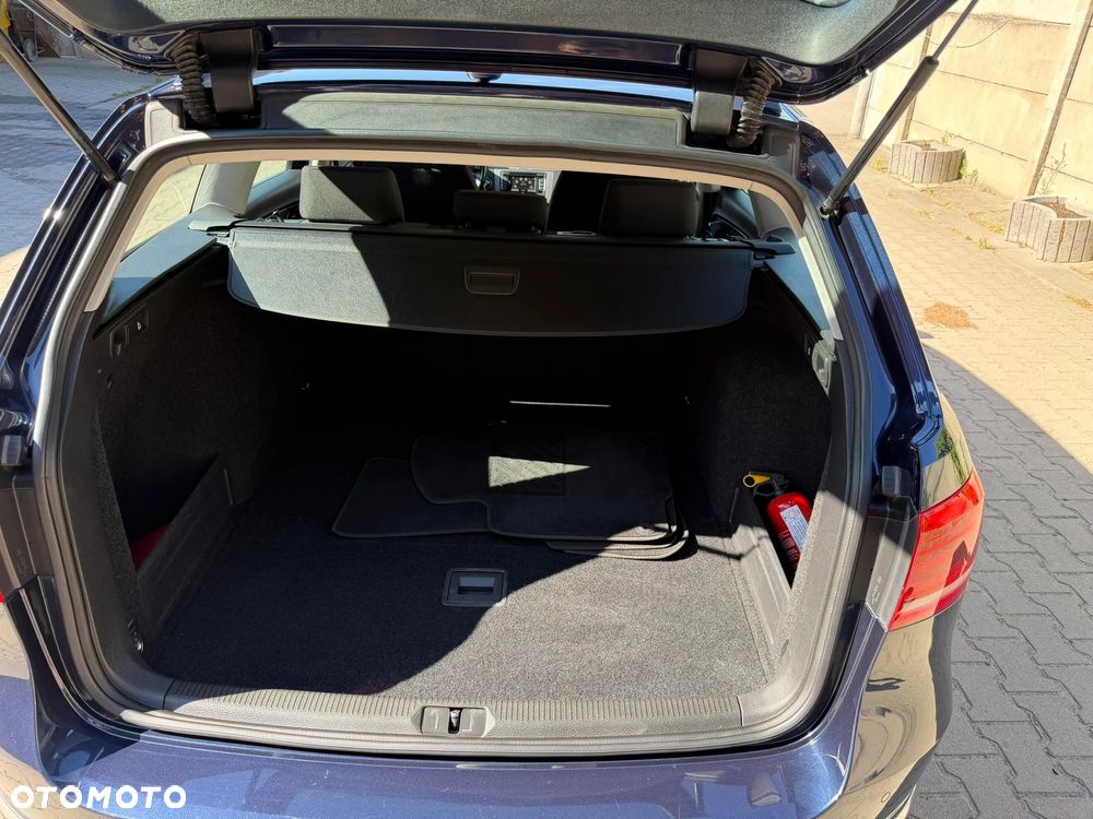 Volkswagen Passat 2.0 TDI Comfortline - 10