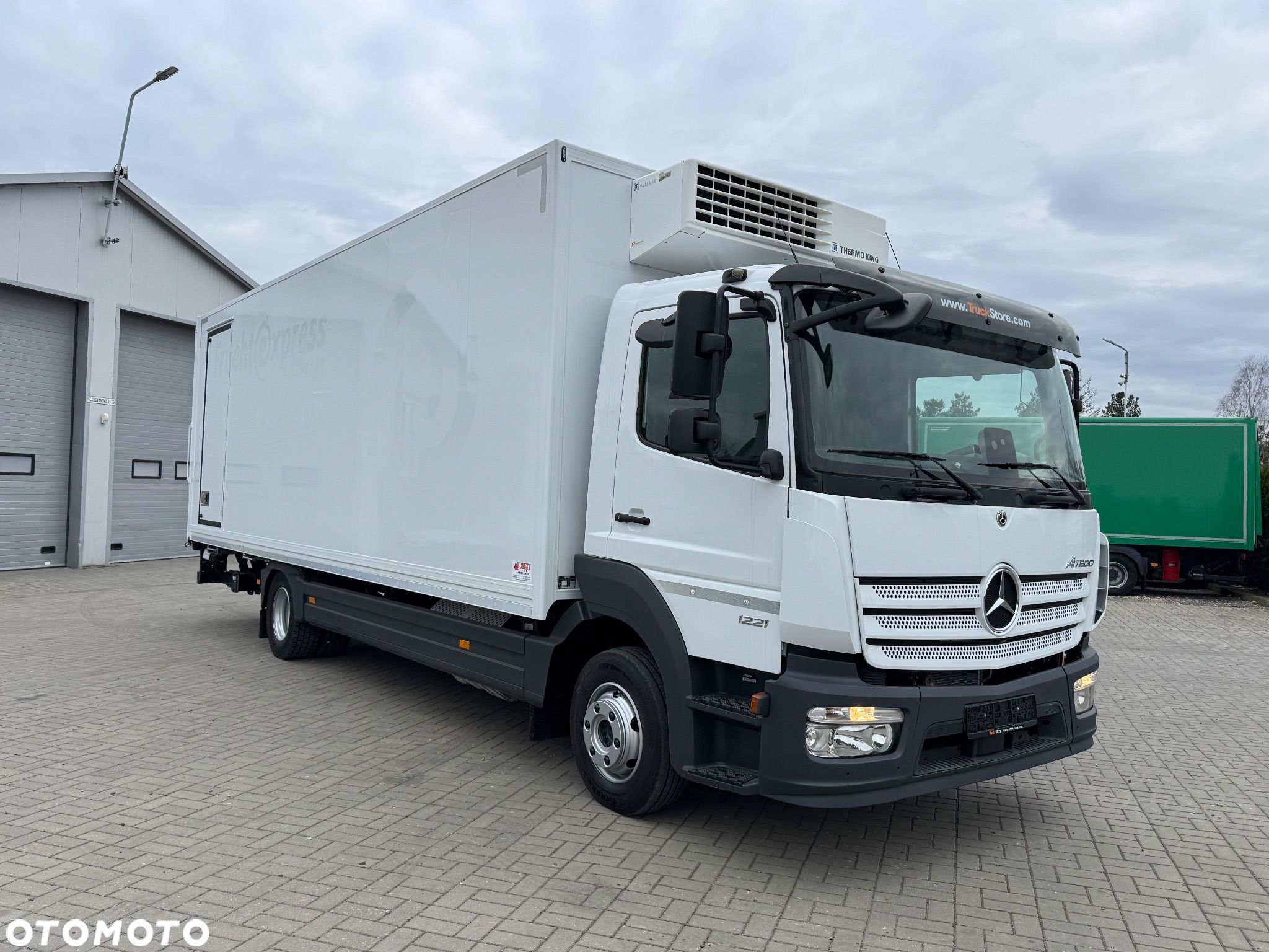 Mercedes-Benz ATEGO 1221 CHŁODNIA 7.3m + WINDA - 1