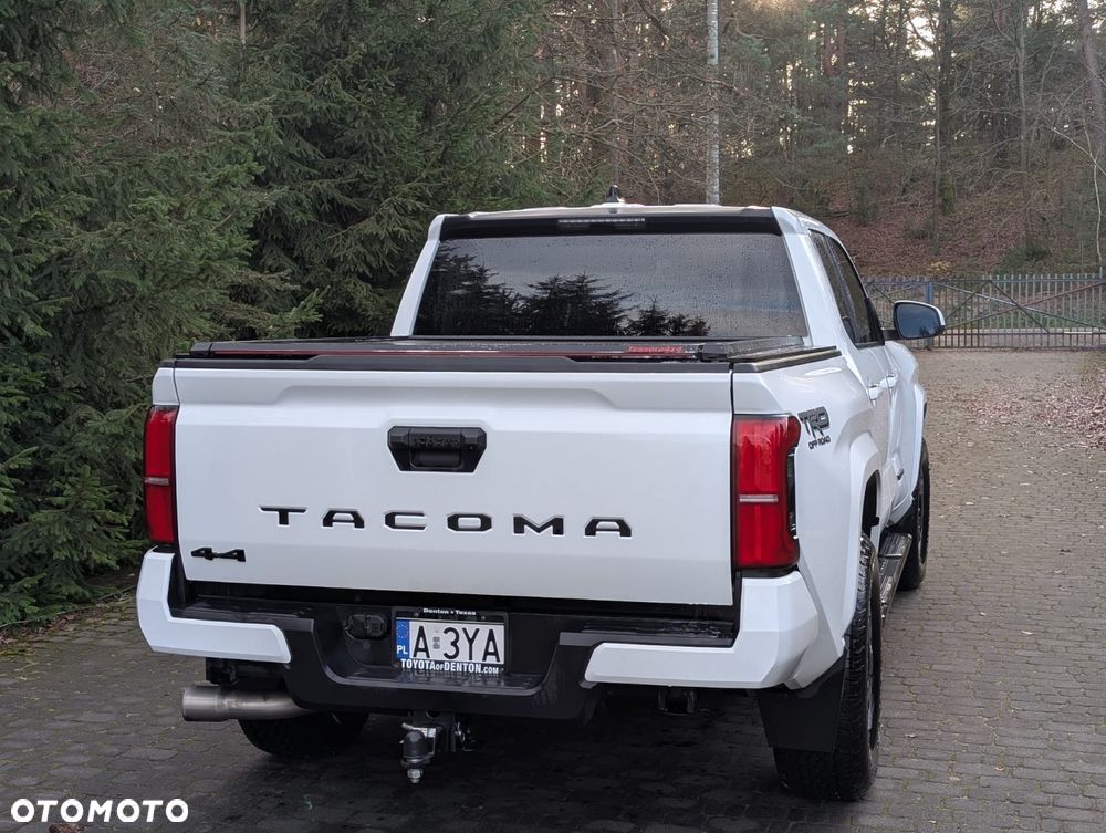 Toyota Tacoma - 3