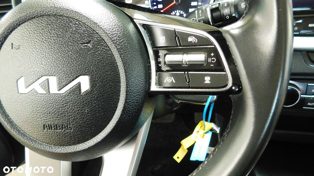 Kia Ceed 1.6 CRDi SCR L Business Line DCT - 14