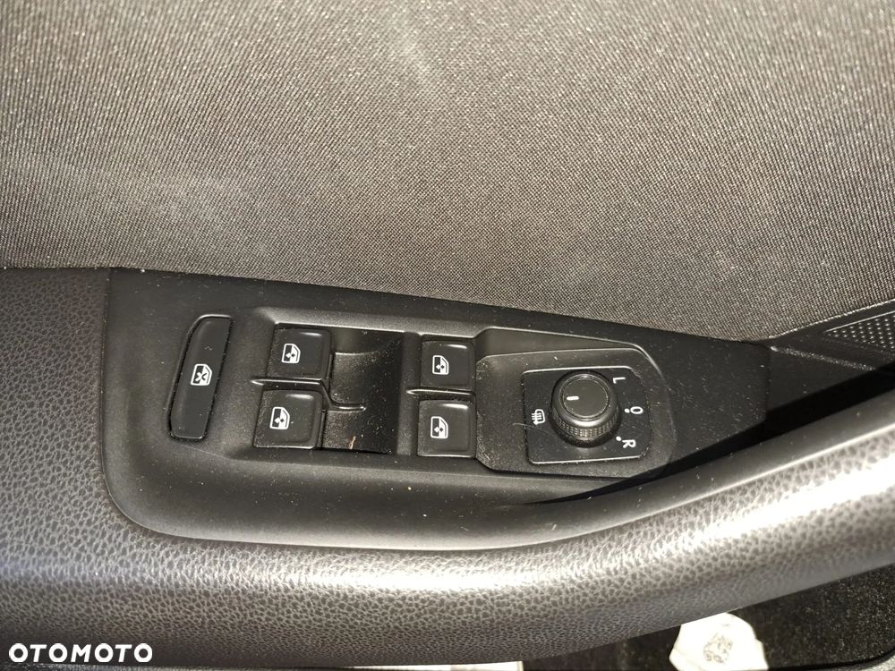 Volkswagen Passat 2.0 TDI SCR Comfortline DSG - 22