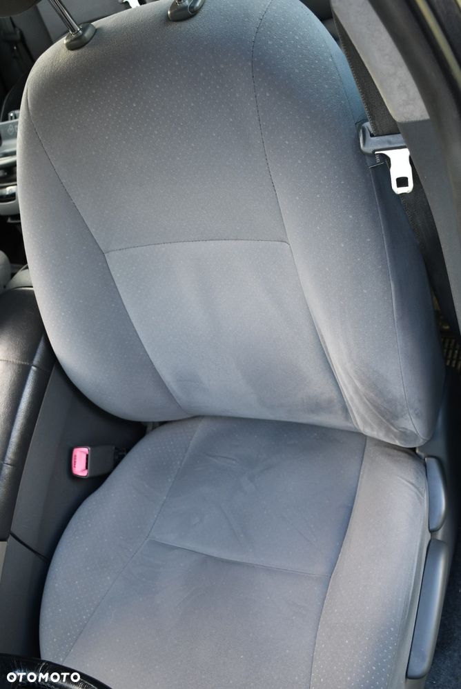 Toyota Prius - 19