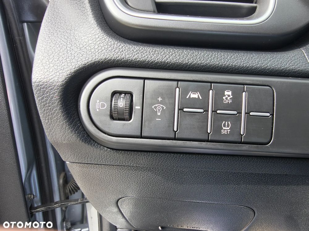 Kia Ceed 1.5 T-GDI M - 17