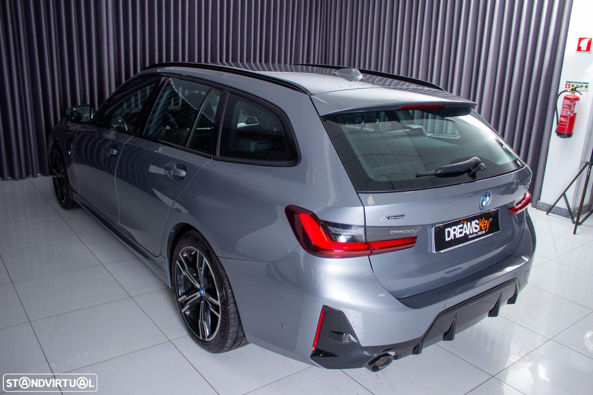 BMW 330 e Touring Pack M Auto - 9