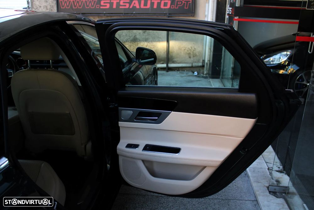 Jaguar XF 2.0 D Pure Aut. - 26