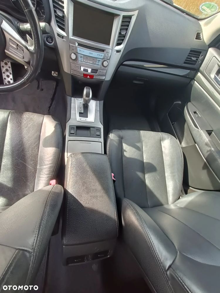 Subaru Legacy 2.5i Sport Navi - 21