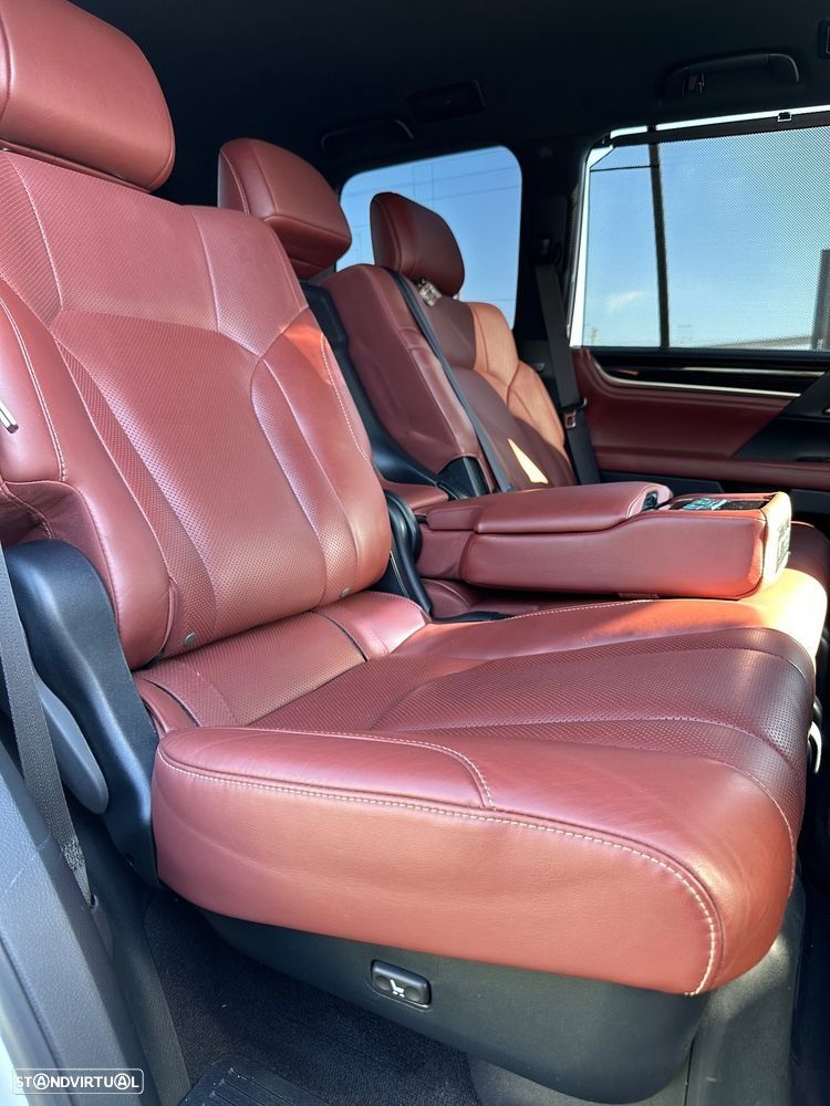 Lexus LX 450 - 23