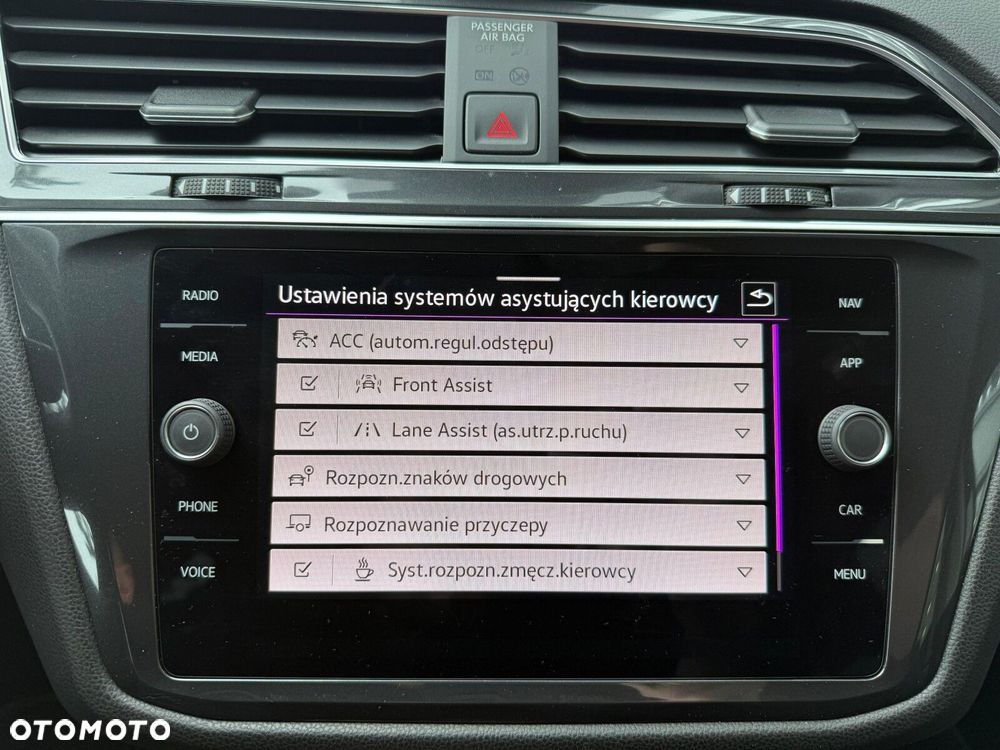 Volkswagen Tiguan 2.0 TDI SCR 4Mot Elegance DSG - 30