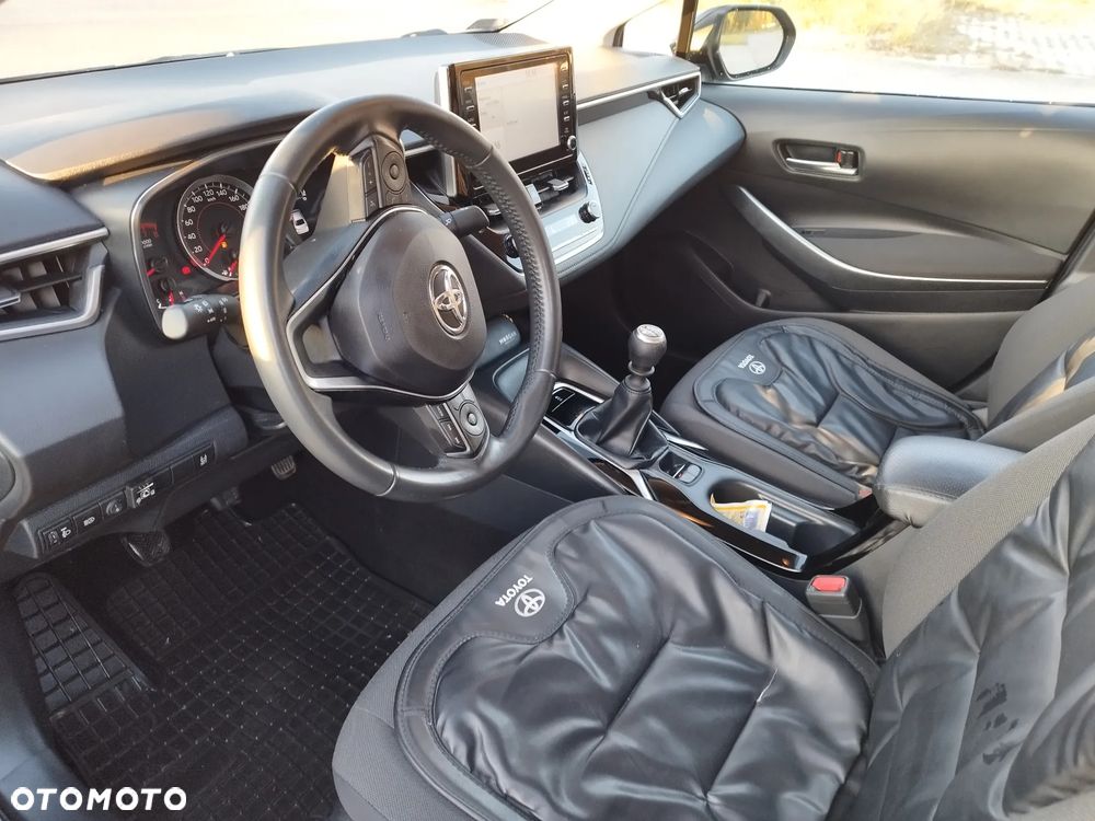 Toyota Corolla - 5