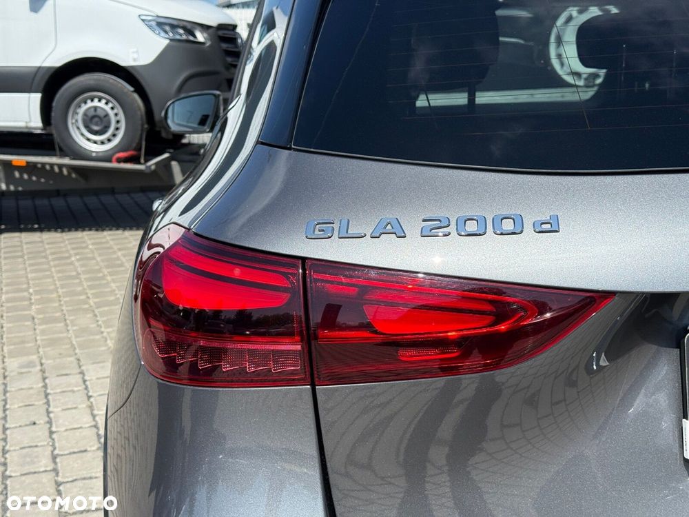 Mercedes-Benz GLA 200 d AMG Line - 15