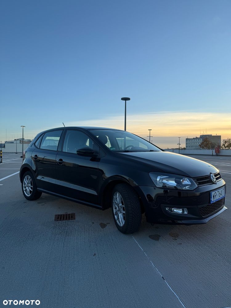 Volkswagen Polo 2011 photo 2