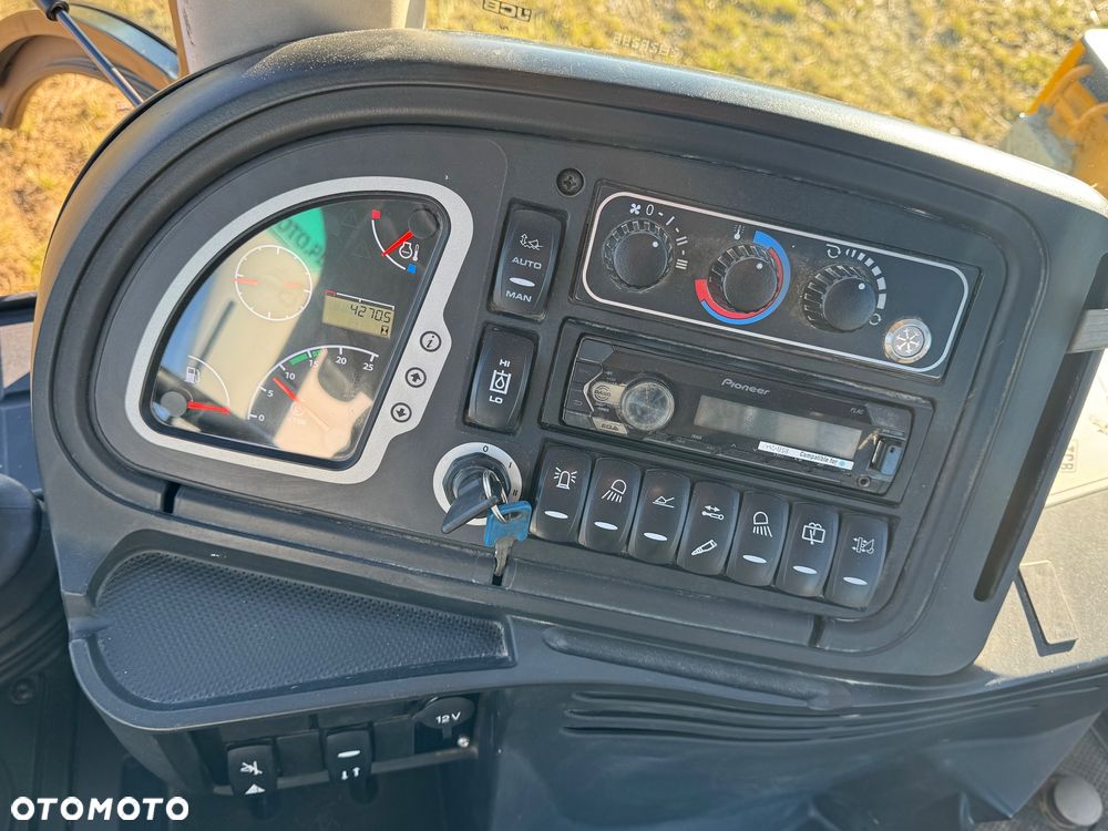 JCB 3CX / KOPARKO-ŁADOWARKA / 2019 ROK / 4200 MTH / KLIMATYZACJA / SPROWADZONA - 35