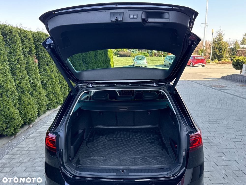 Volkswagen Passat Alltrack - 21