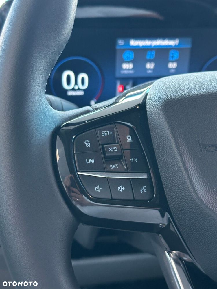 Ford Tourneo Custom - 19
