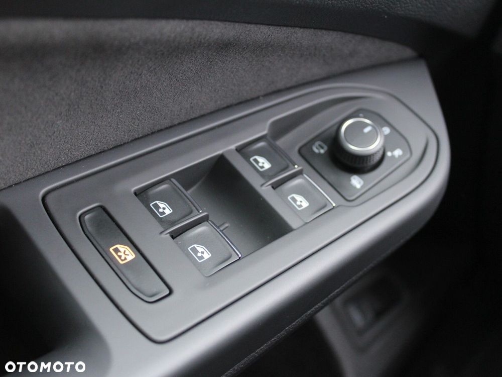 Volkswagen Golf - 39