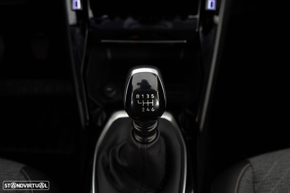 Peugeot 208 1.2 PureTech Allure - 26