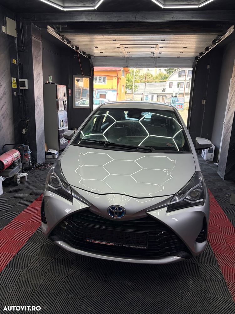 Toyota Yaris 1.5 VVT-i HSD Dynamic - 3