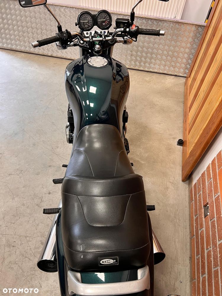 Honda CB - 23