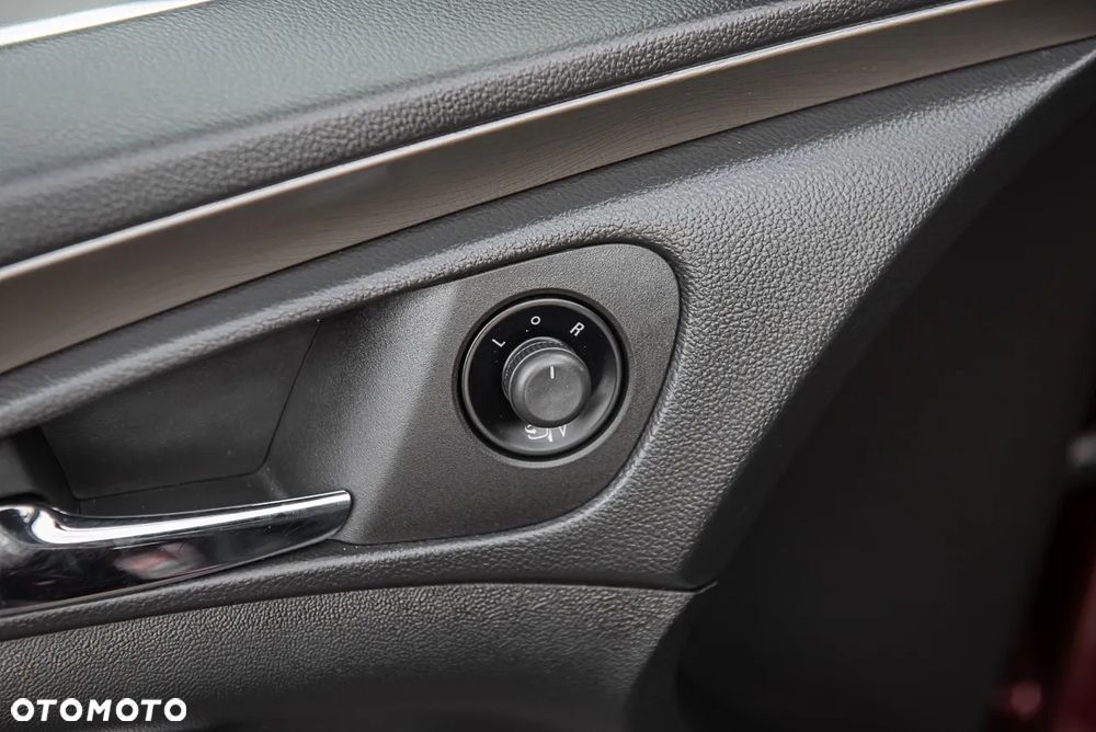 Opel Insignia - 19