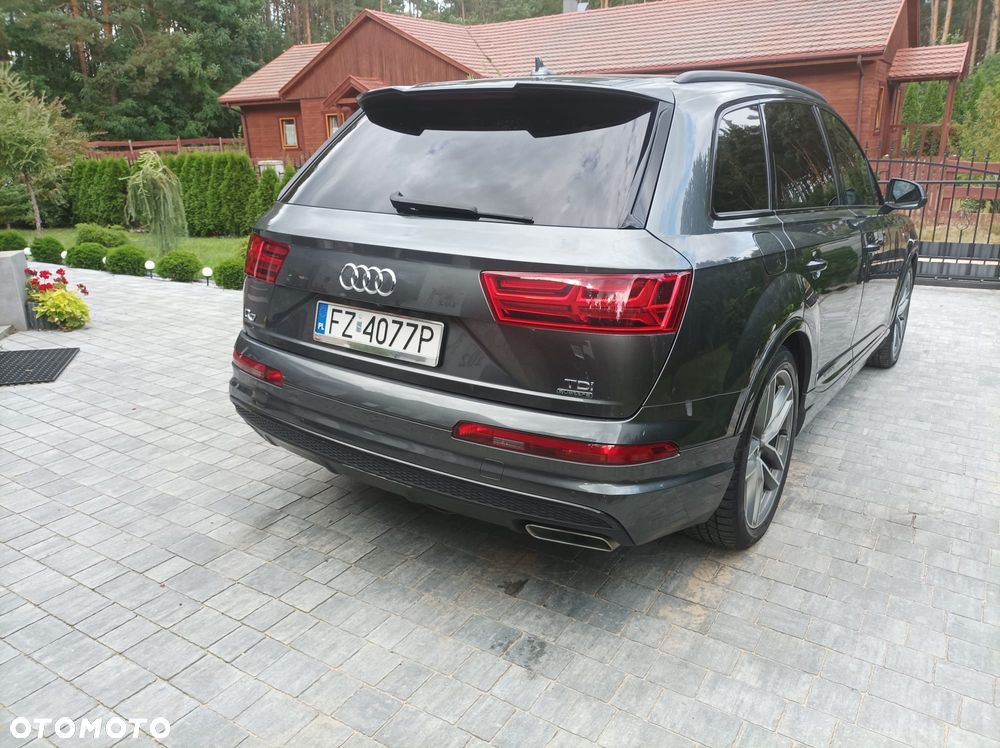 Audi Q7 - 2