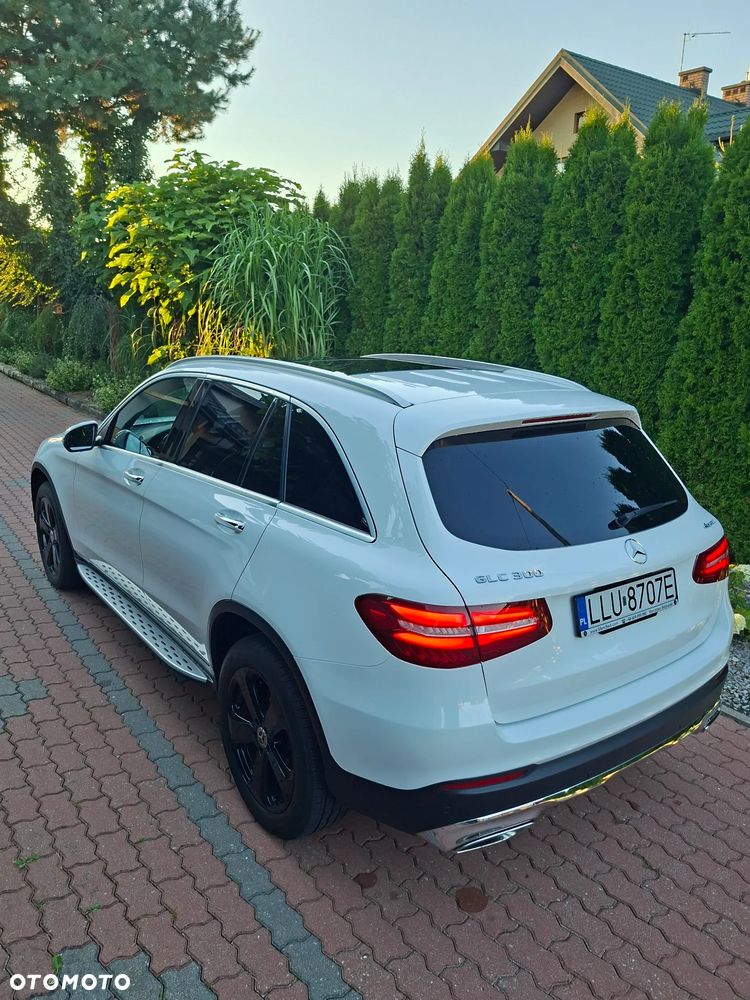 Mercedes-Benz GLC 300 4Matic 9G-TRONIC - 8