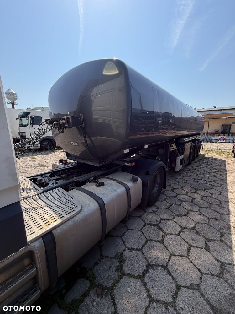 Stokota - - 4