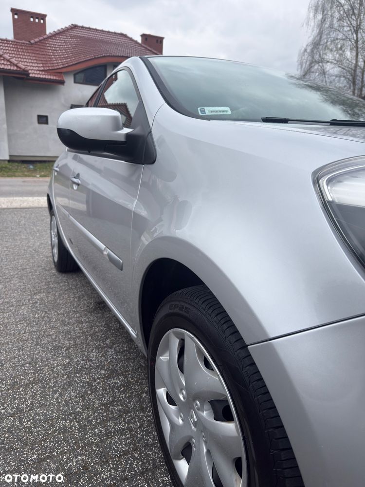 Renault Clio 1.2 16V Alize Euro5 - 11