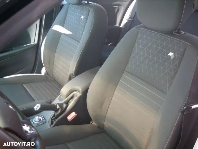 Renault Megane - 11