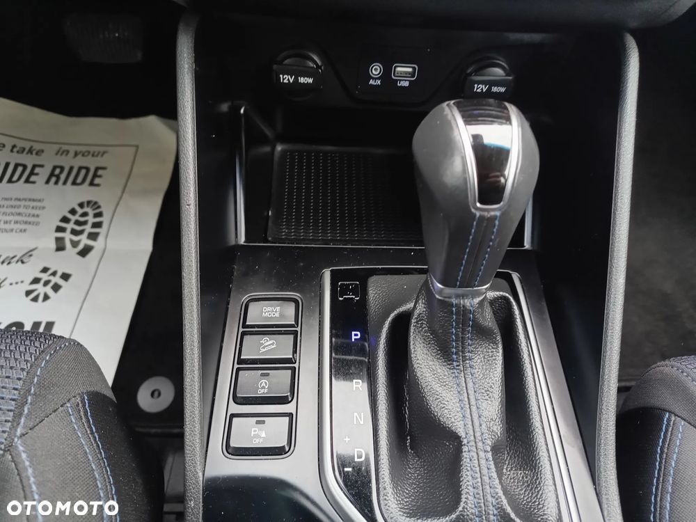 Hyundai Tucson blue 1.7 CRDi 2WD DCT Premium - 23