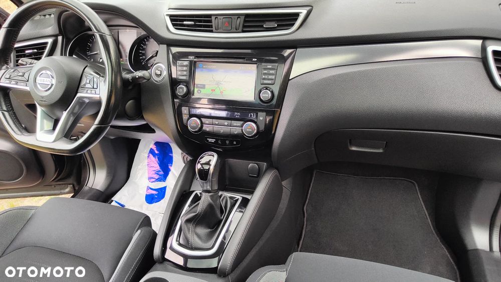 Nissan Qashqai 1.2 DIG-T Xtronic TEKNA+ - 8