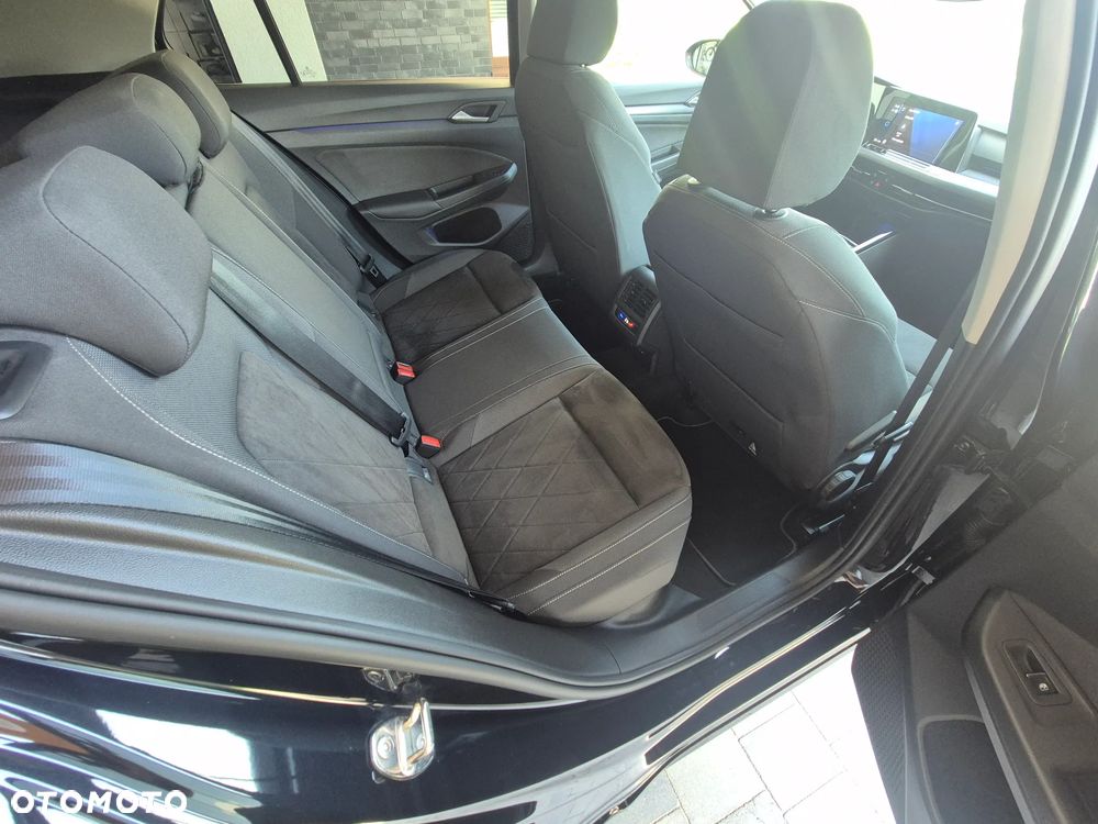 Volkswagen Golf 1.5 eTSI Style DSG - 31