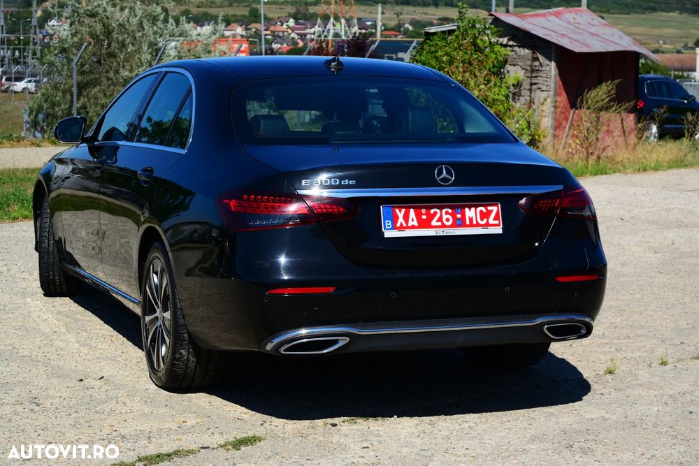 Mercedes-Benz E 300 Aut. - 2