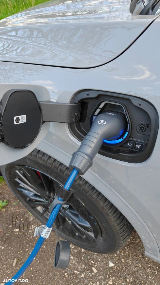 Ford Kuga 2.5 Duratec PHEV ST Line X Graphite Tech - 6