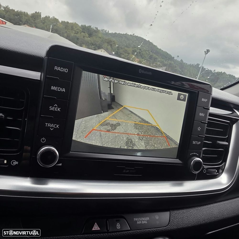 Kia Stonic - 8