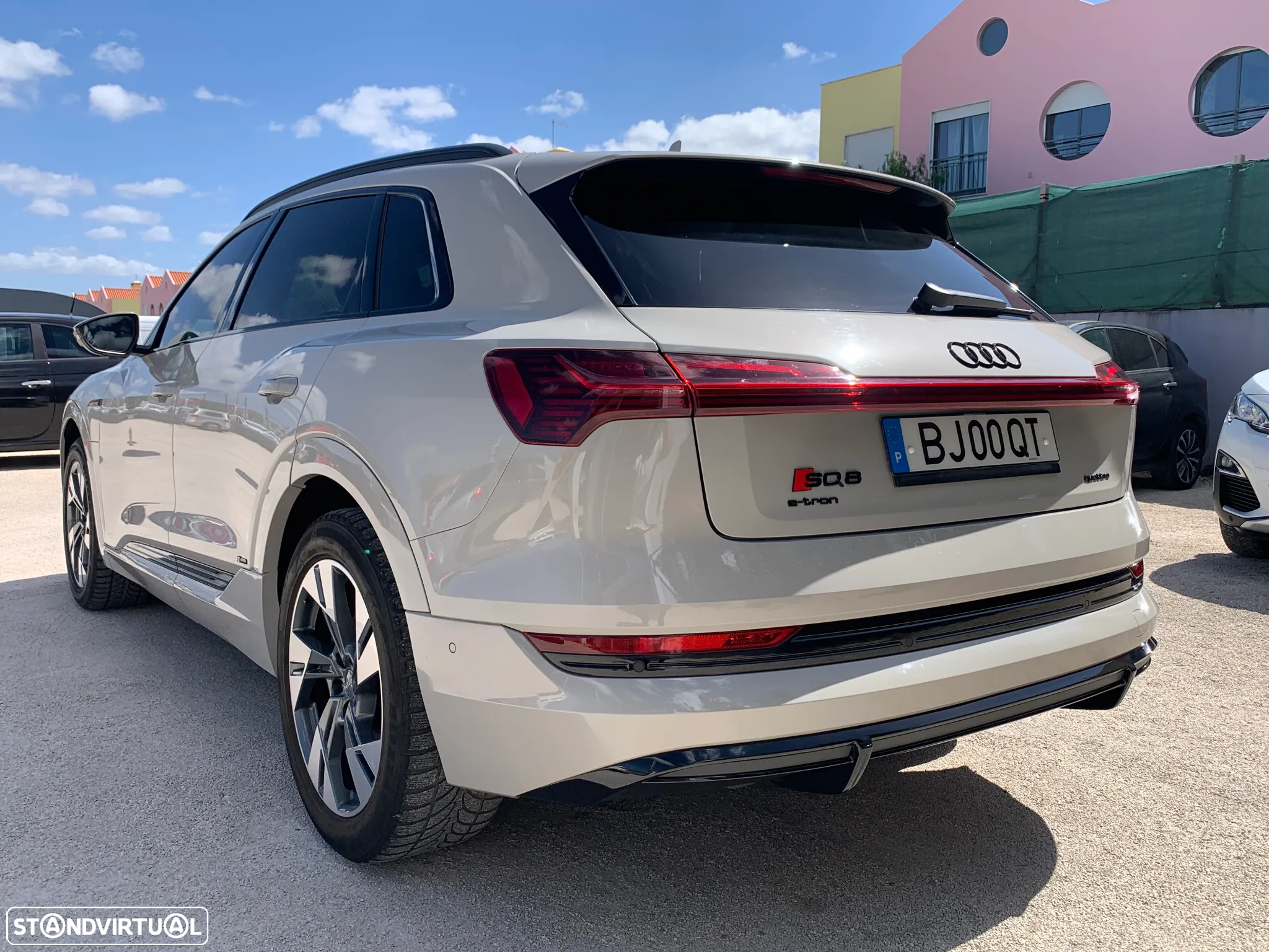 Audi e-tron 50 quattro S line - 24