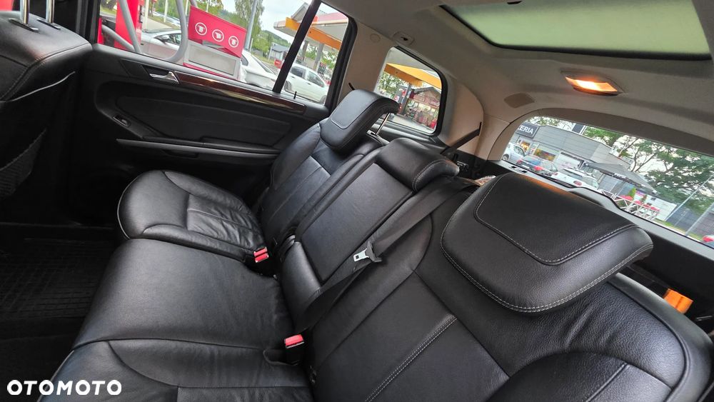 Mercedes-Benz GL 350 BlueTec - 16