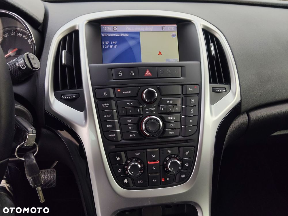 Opel Astra 1.6 Cosmo - 28