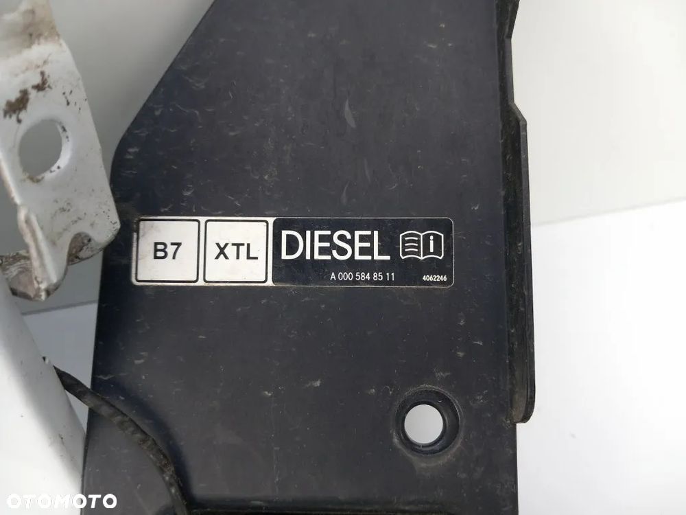klapka wlewu paliwa korek mercedes sprinter w907 907 910 a0005848511 - 2