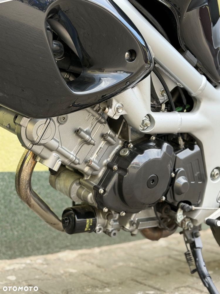 Suzuki SV - 30