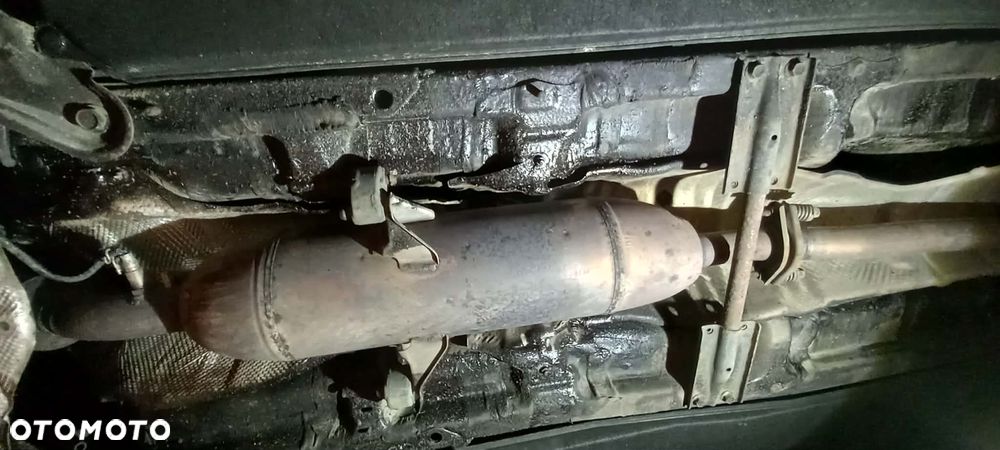 Toyota Avensis 1.8 Premium - 6