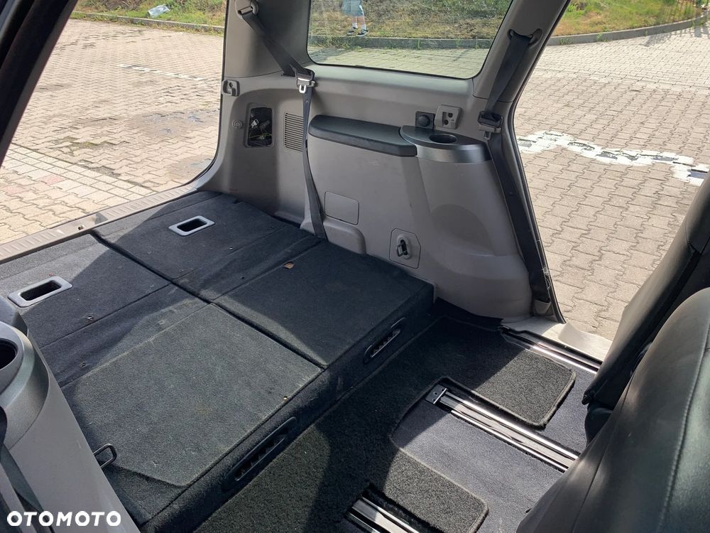 Mitsubishi Grandis 2.0 DID Intense - 14