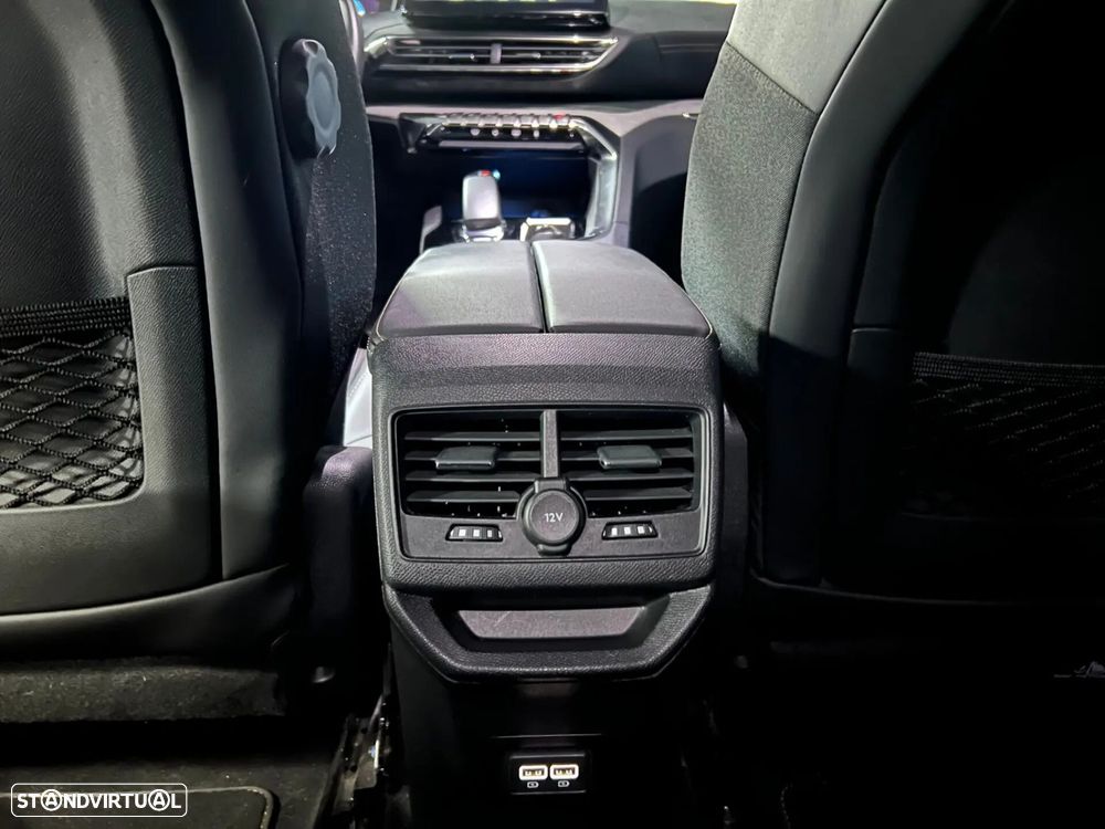 Peugeot 3008 1.6 Hybrid GT Pack e-EAT8 - 30