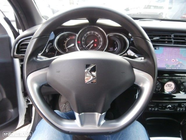 Citroën DS3 1.6 e-HDi So Chic 95g - 18