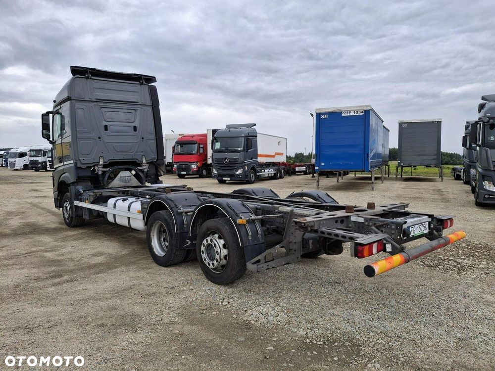 Mercedes-Benz actros - 5